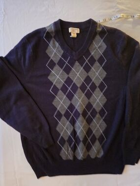 Dockers Navy and Gray Argyle V-Neck Sweater